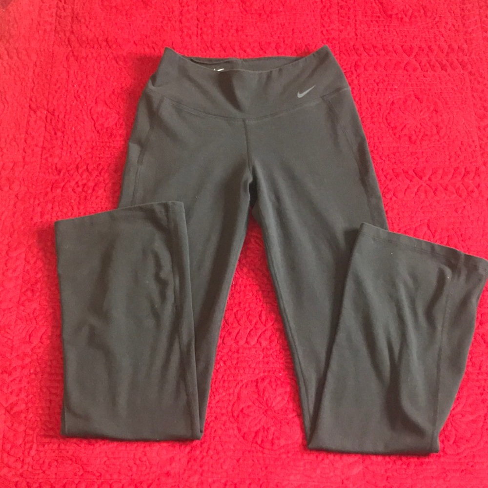 Nike Dri Fit Straight Leg Leggings